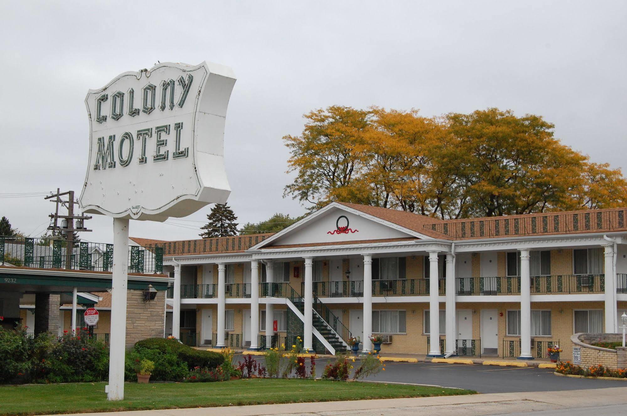 Colony Motel Brookfield Экстерьер фото